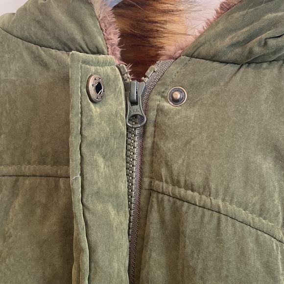 Ilovesia! Size US 14 - Picture 3 of 7